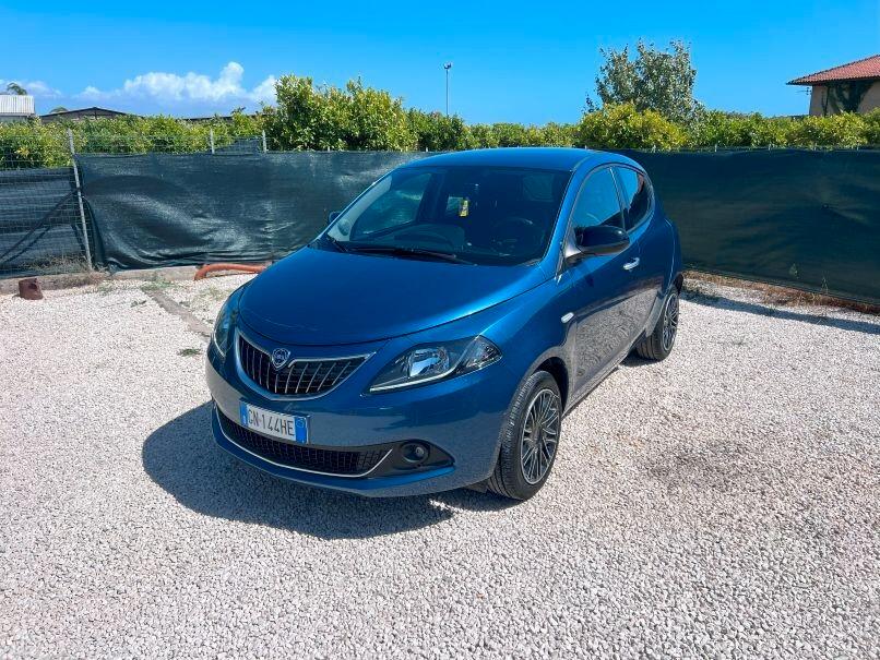 Lancia Ypsilon 1.0 FireFly 5 porte S&S Hybrid Gold