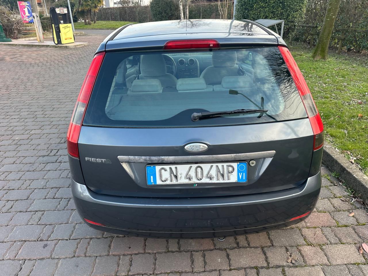 Ford Fiesta 1.2 benz 2004 NEOPATENTATI
