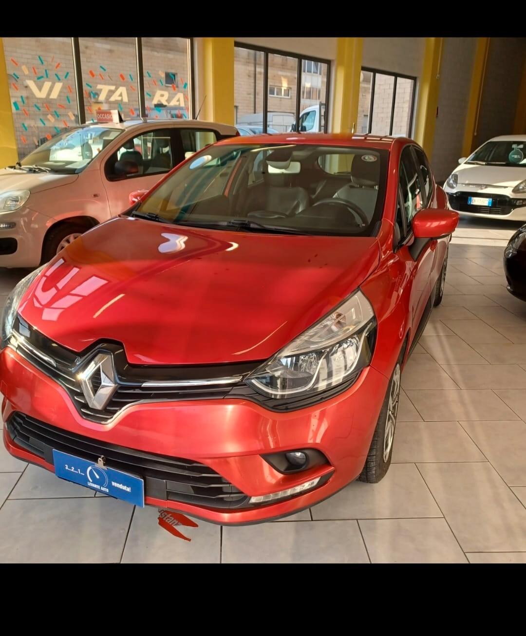 NEOPATENTATI CLIO GPL PERFETTA