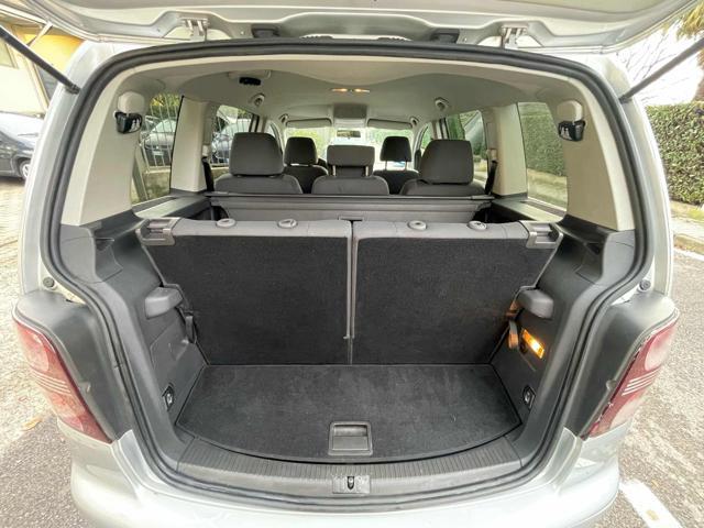 VOLKSWAGEN Touran 2.0 Highline Ecofuel 7 posti