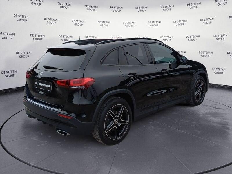 Mercedes-Benz GLA GLA 180 Automatic Premium NIGHT-PACK