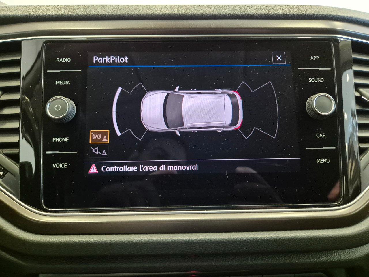 Volkswagen T-Roc 1.0 tsi Style 115cv - NEOPATENTATI - Sens. Park. - Carplay
