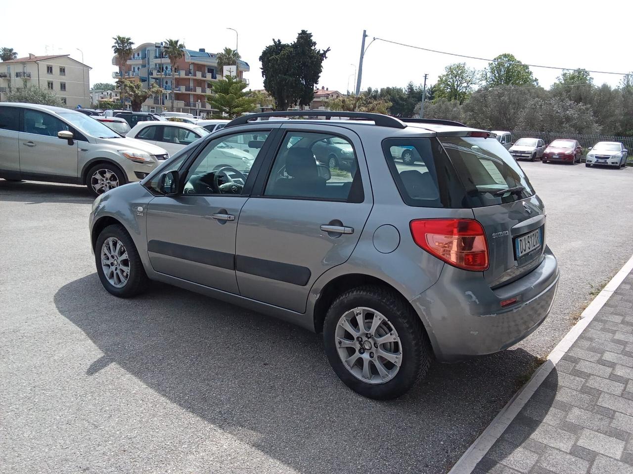 SUZUKI SX4 1,6 TDI 90 CV CONFORT 5P
