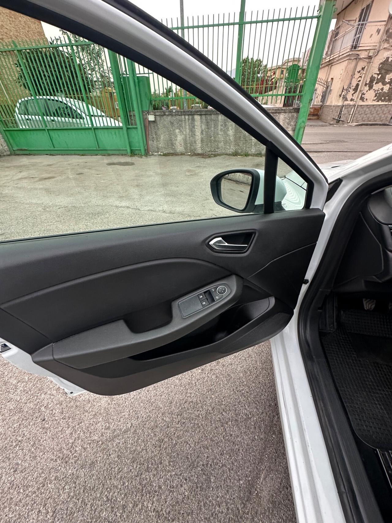 Renault Clio Blue dCi 101 CV 5 porte Intens