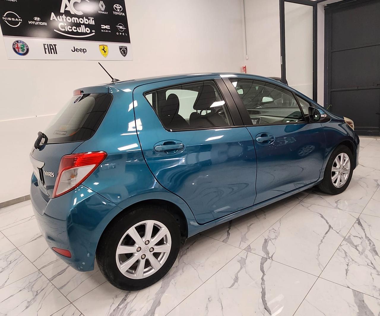 Toyota Yaris 1.3 5 porte Lounge