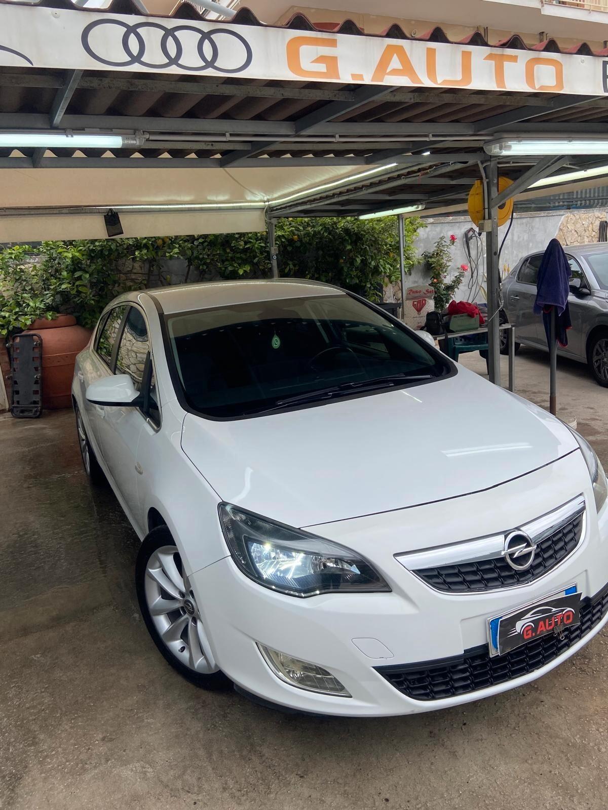 Opel Astra 1.7 CDTI 125CV 5 porte Cosmo