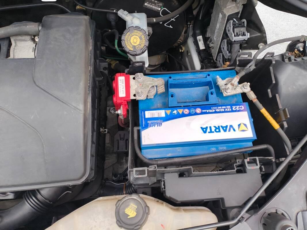 Renault Clio III 2009 Clio III 2010 -1.2 16v 3p