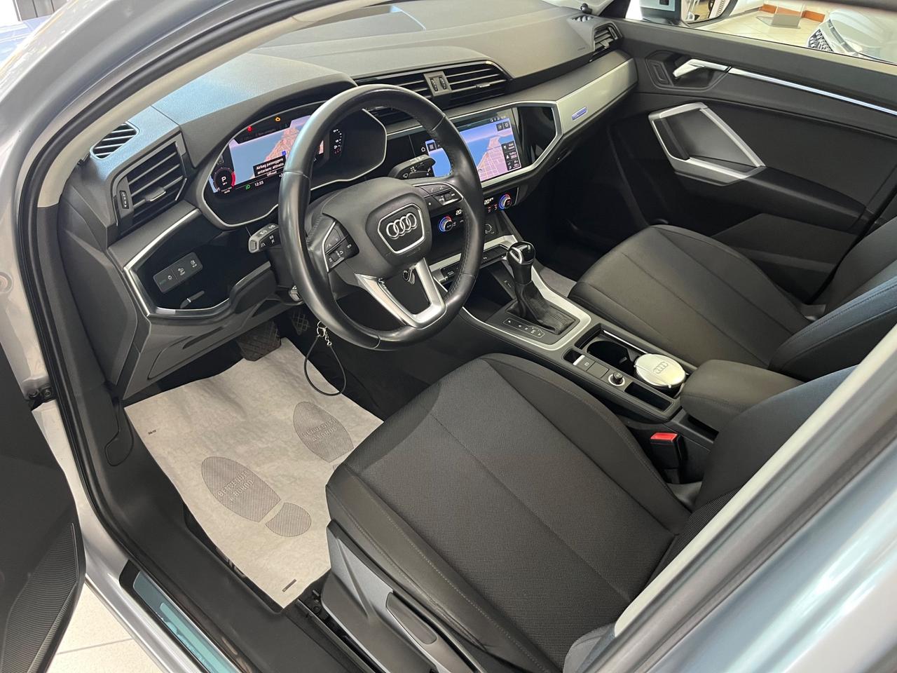 Audi Q3 35 TDI S tronic Business Advanced