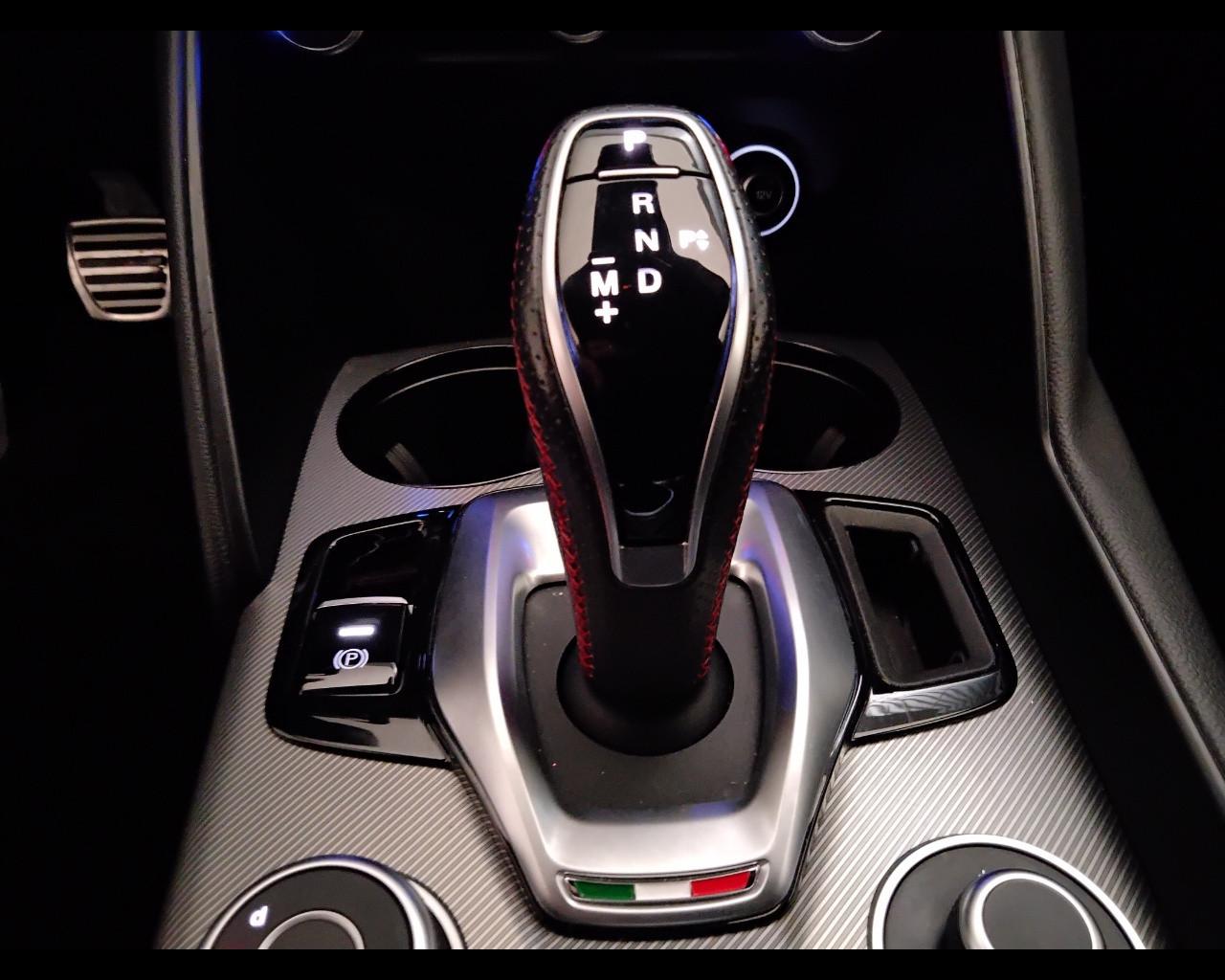 ALFA ROMEO Giulia 2023 - Giulia 2.2 t Competizione 160cv auto