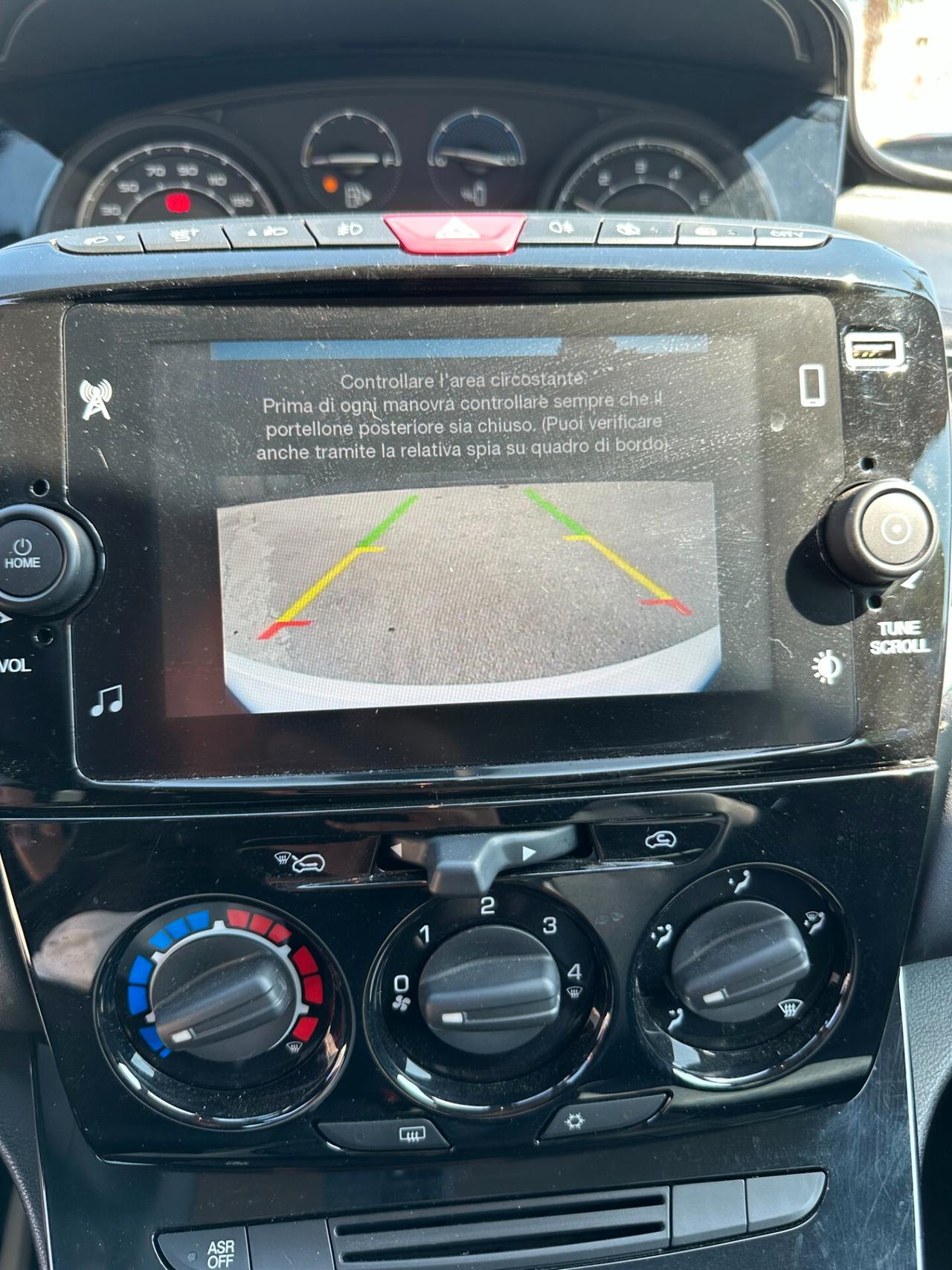 Lancia Ypsilon 1.0 FireFly 5 porte S&S Hybrid Gold