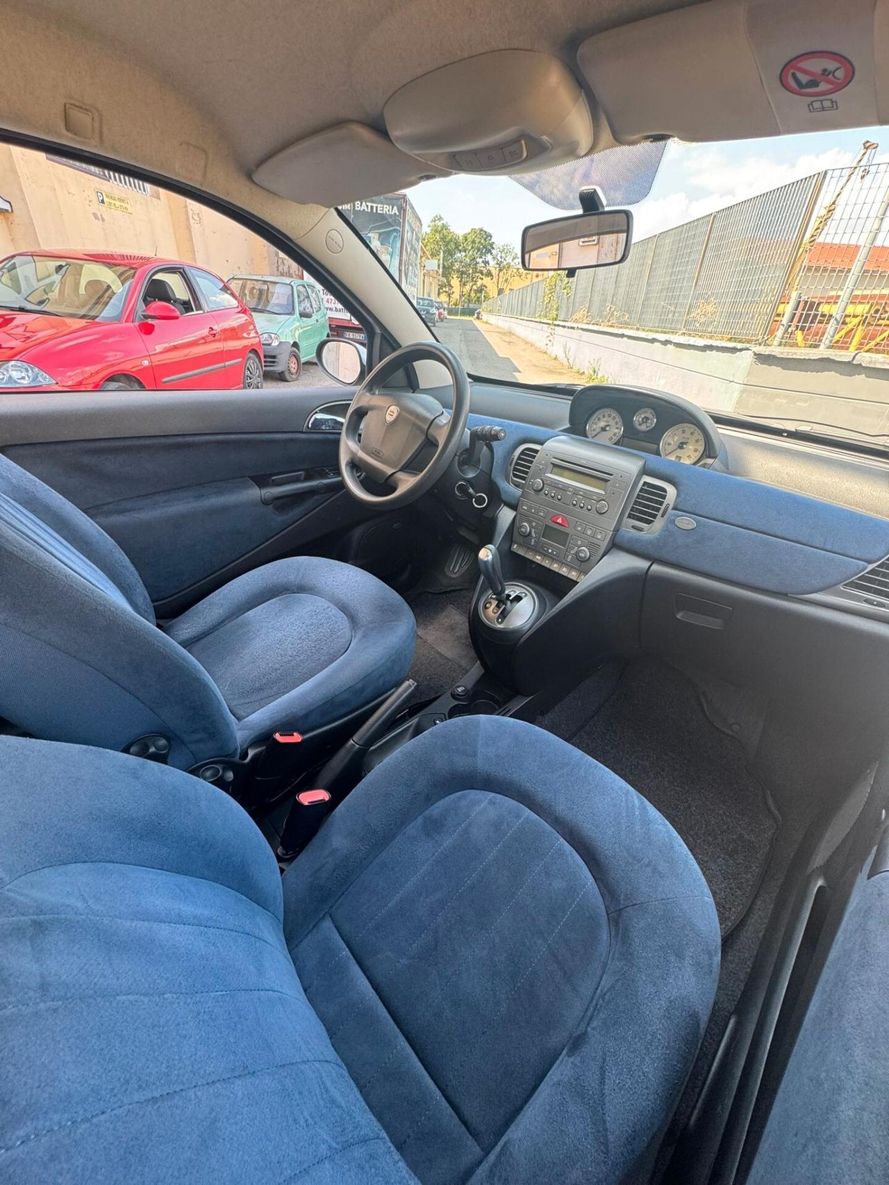 Lancia Ypsilon 1.3 Multijet 16V Platino