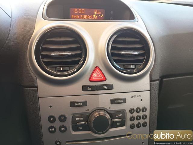 OPEL Corsa 1.2 5 porte Cosmo