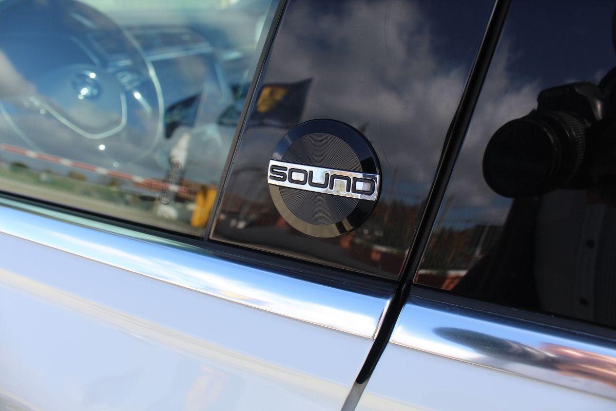 VOLKSWAGEN - Tiguan - 2.0 TDI Business BMT Sound