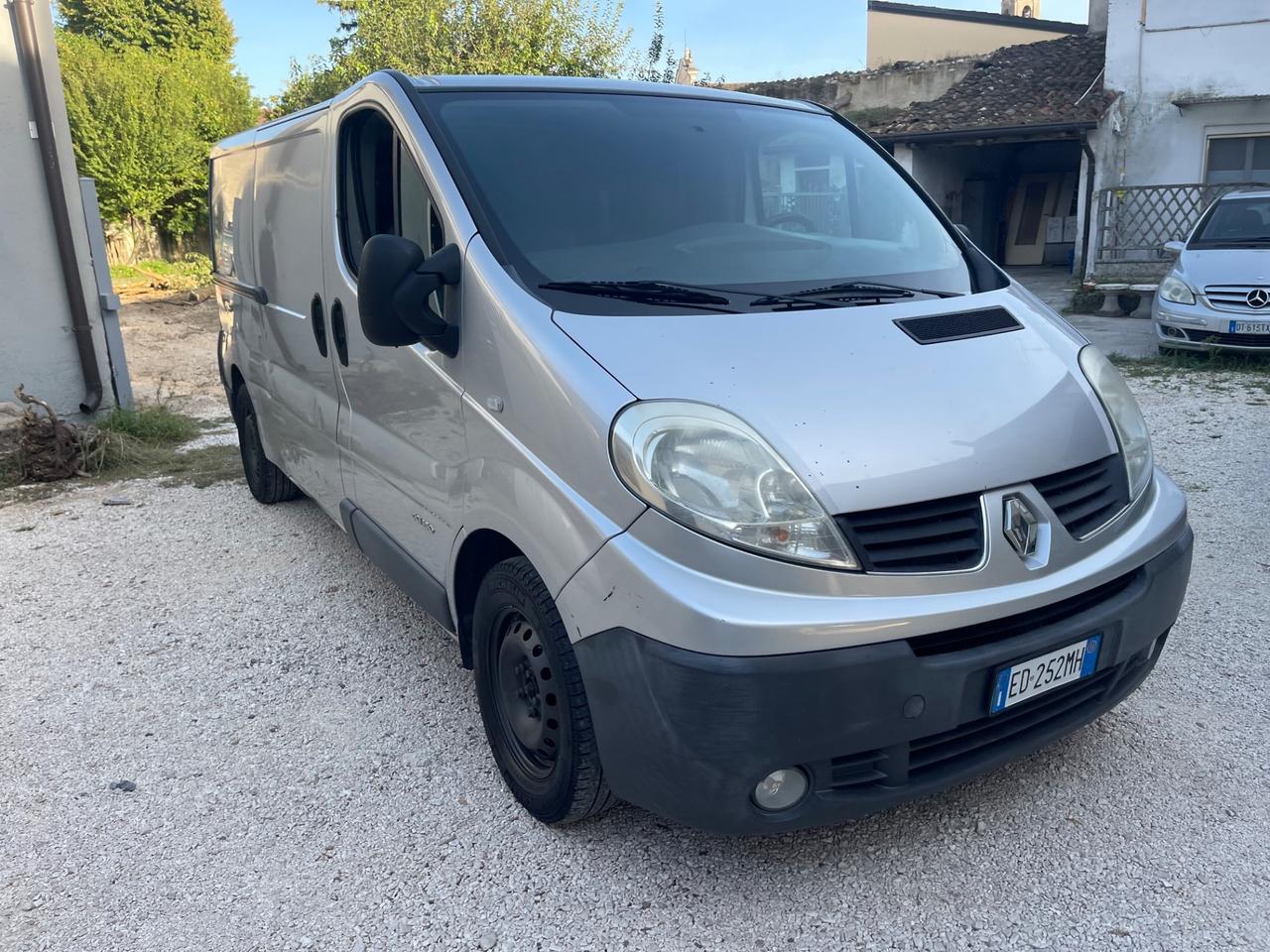 Renault Trafic T27 2.5 dCi/150 PC-TN Furgone DPF