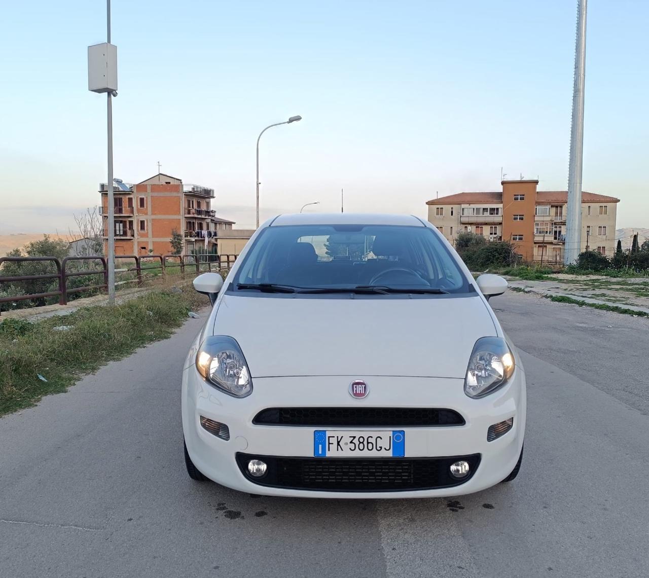 Fiat Punto 1.3 MJT II S&S 95 CV 5 porte Street