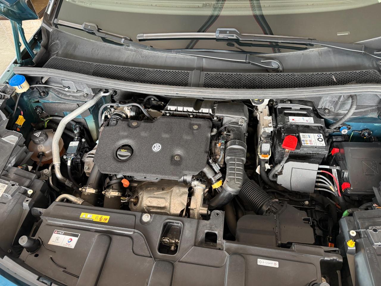 Peugeot 3008 1.5 BLUEHDI 130 cv. ALLURE (Nav)