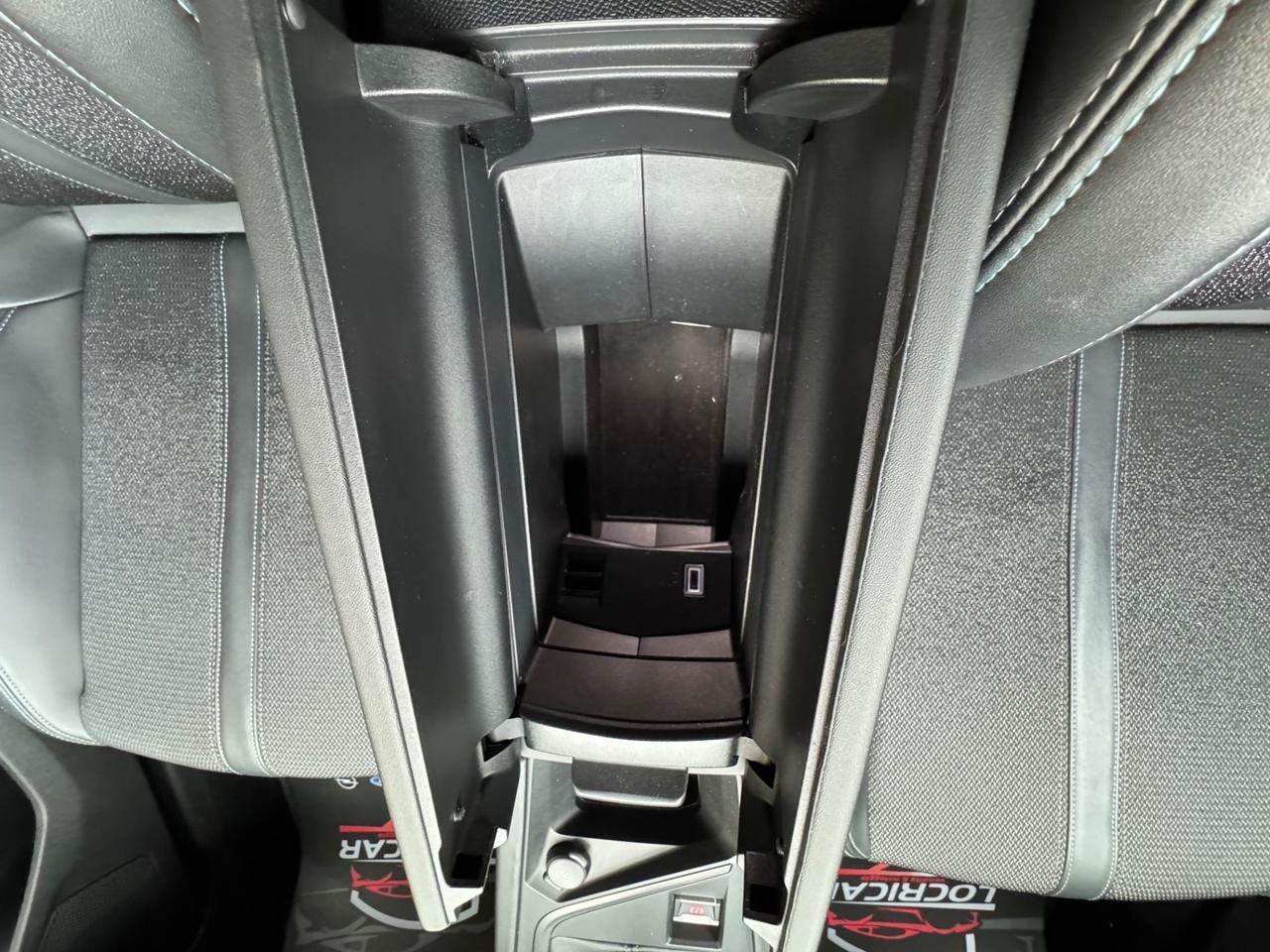 Peugeot 308 BlueHDi 130 EAT8 SW Allure Pack