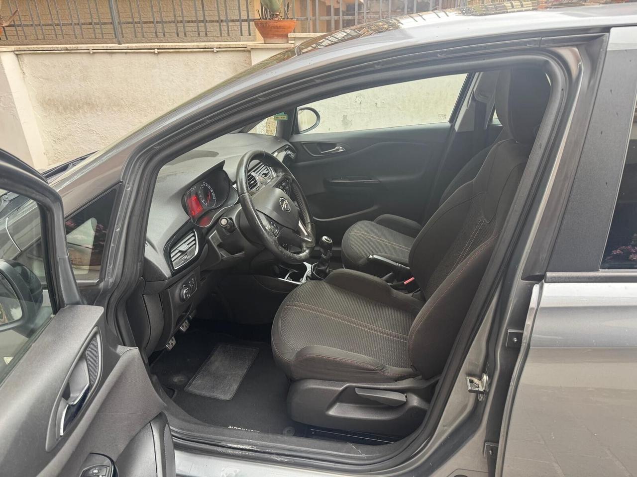 OPEL Corsa 1.4 5 porte b-Color