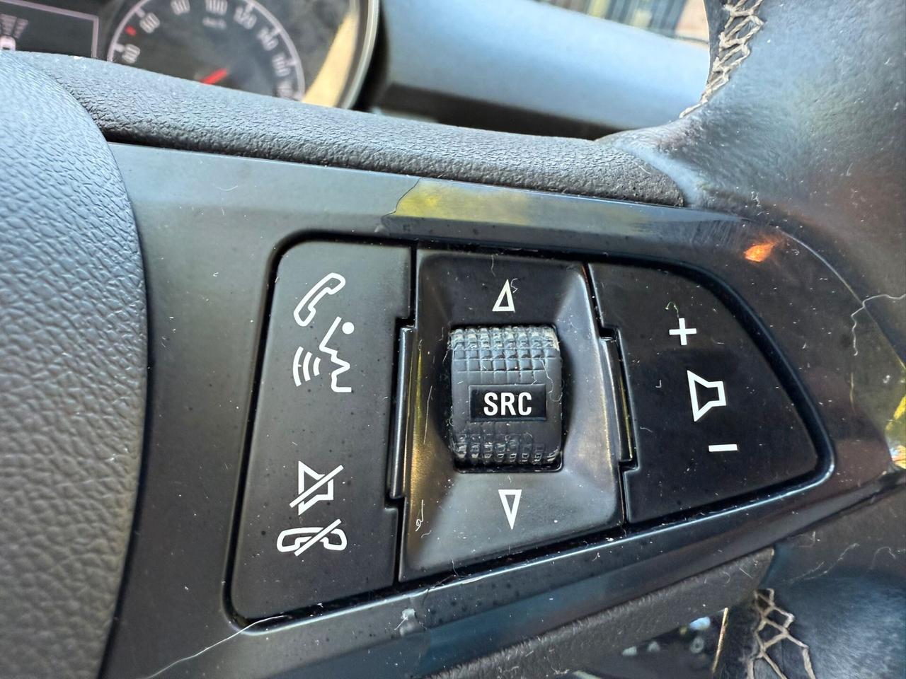 Opel Corsa Corsa V 2015 5p 1.4 Cosmo 90cv