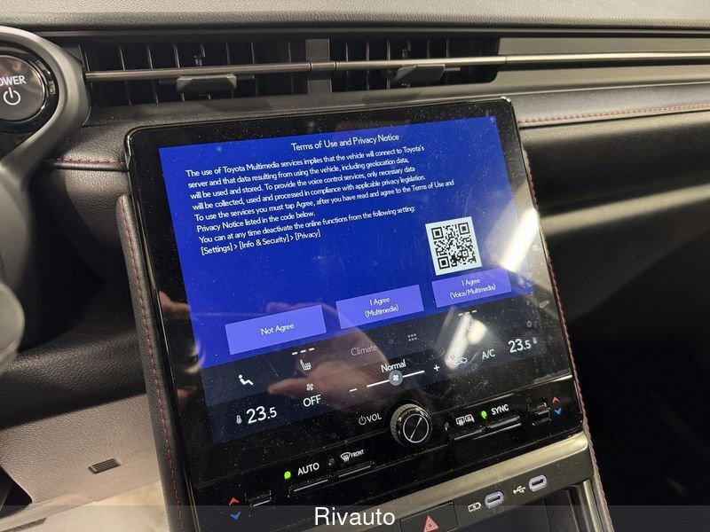 Lexus LBX LBX Hybrid Emotion