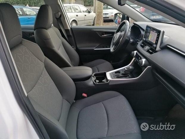 Toyota RAV 4 RAV4 2.5 HV (222CV) E-CVT AWD-i Business