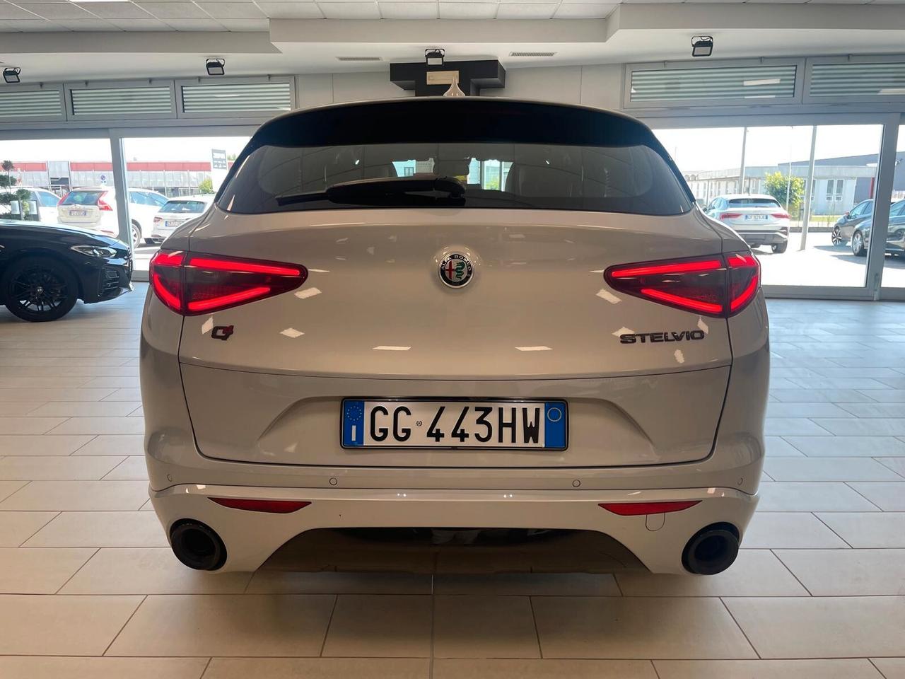 Alfa Romeo Stelvio 2.0 Turbo 280 CV AT8 Q4 Veloce Ufficiale Italiana