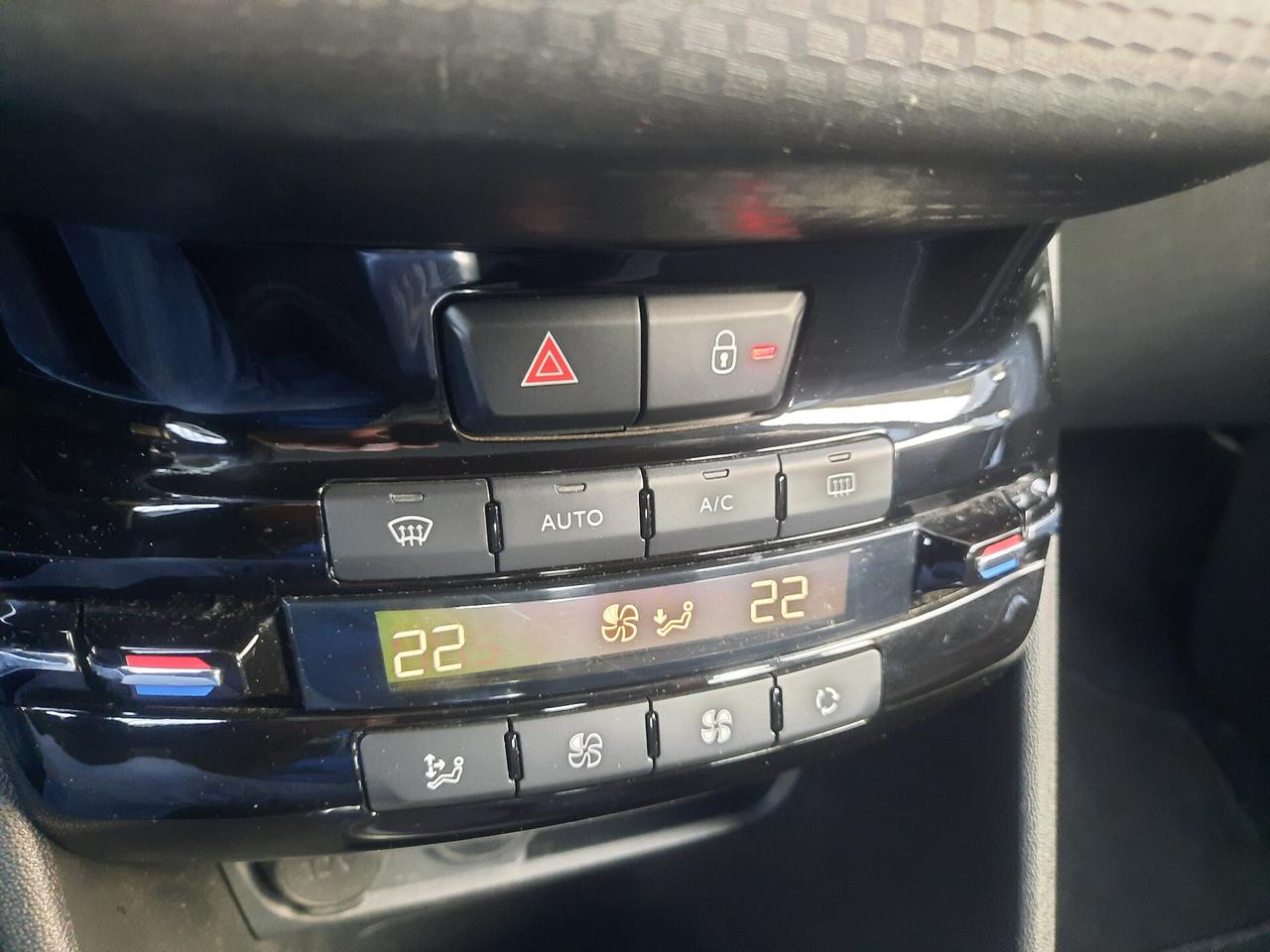 Peugeot 208 BlueHDi 100 S&S 5 porte Allure