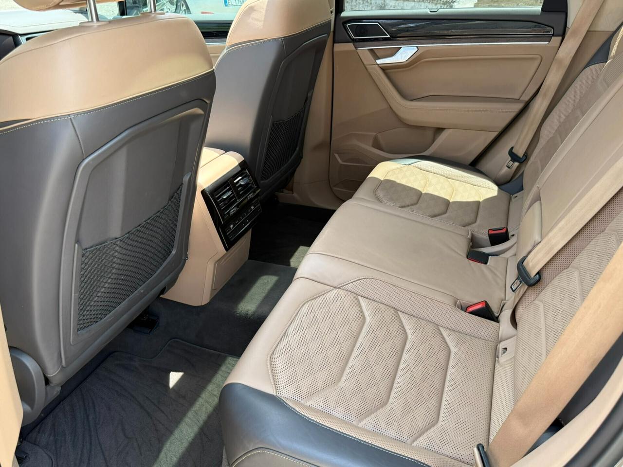 Volkswagen Touareg 3.0 V6 TDI SCR Advanced Tetto