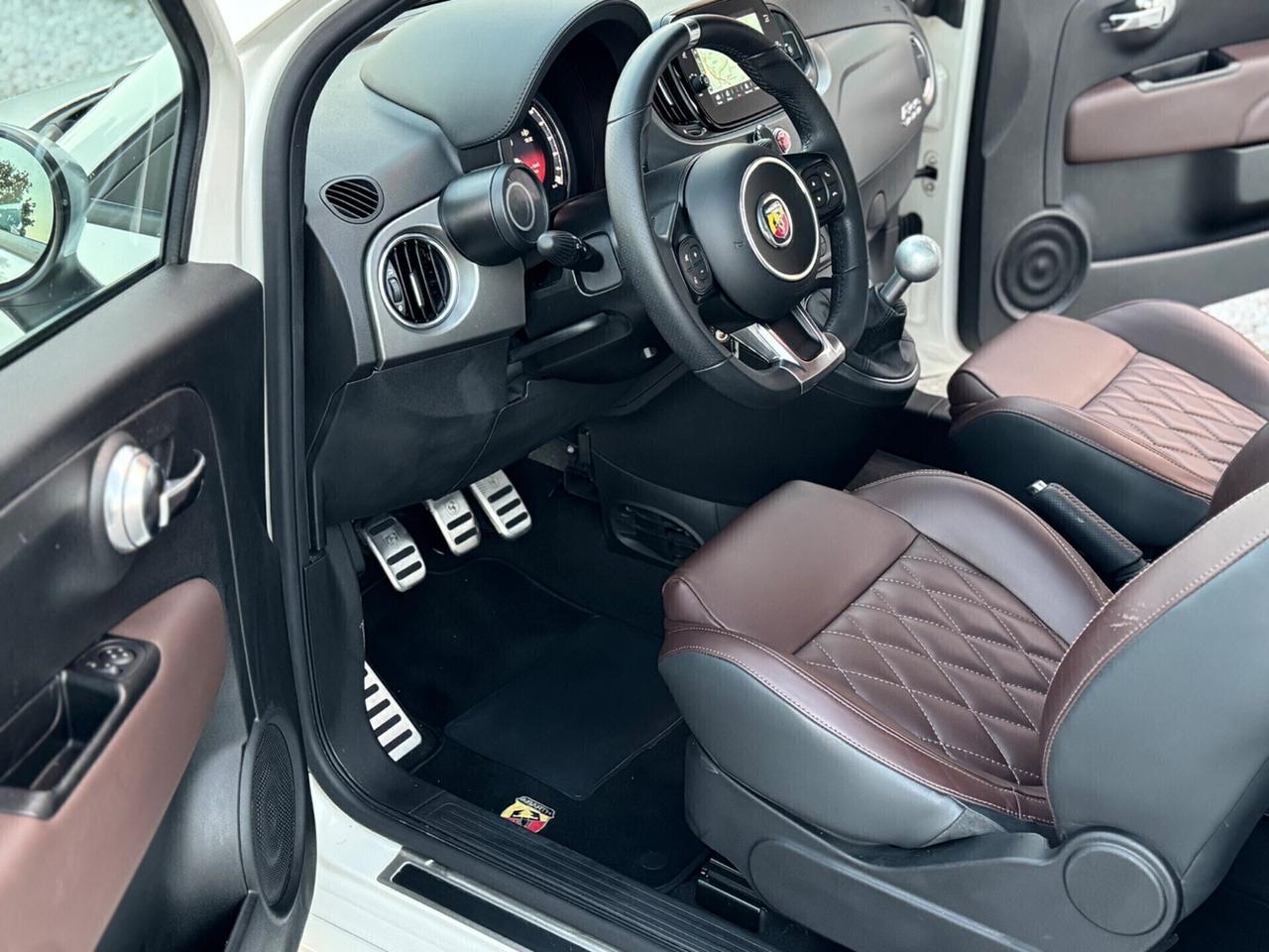 Abarth 595 1.4 Turbo Tusimo T-Jet 165 CV