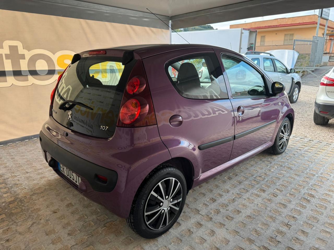 Peugeot 107 1.0benzina CAMBIO AUTOMATICO