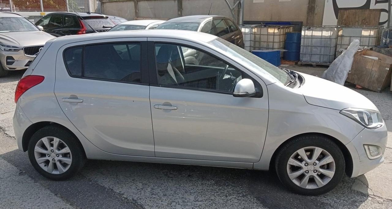 Hyundai i20 1.4 Euro 5 2012 Ok Neop Ok Area B e C