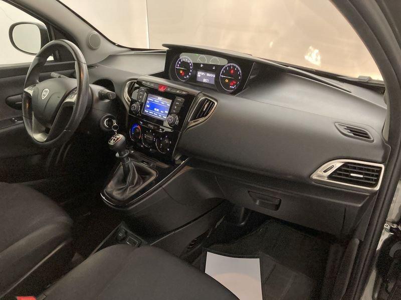 Lancia Ypsilon Ypsilon 1.2 69 CV 5 porte Platinum