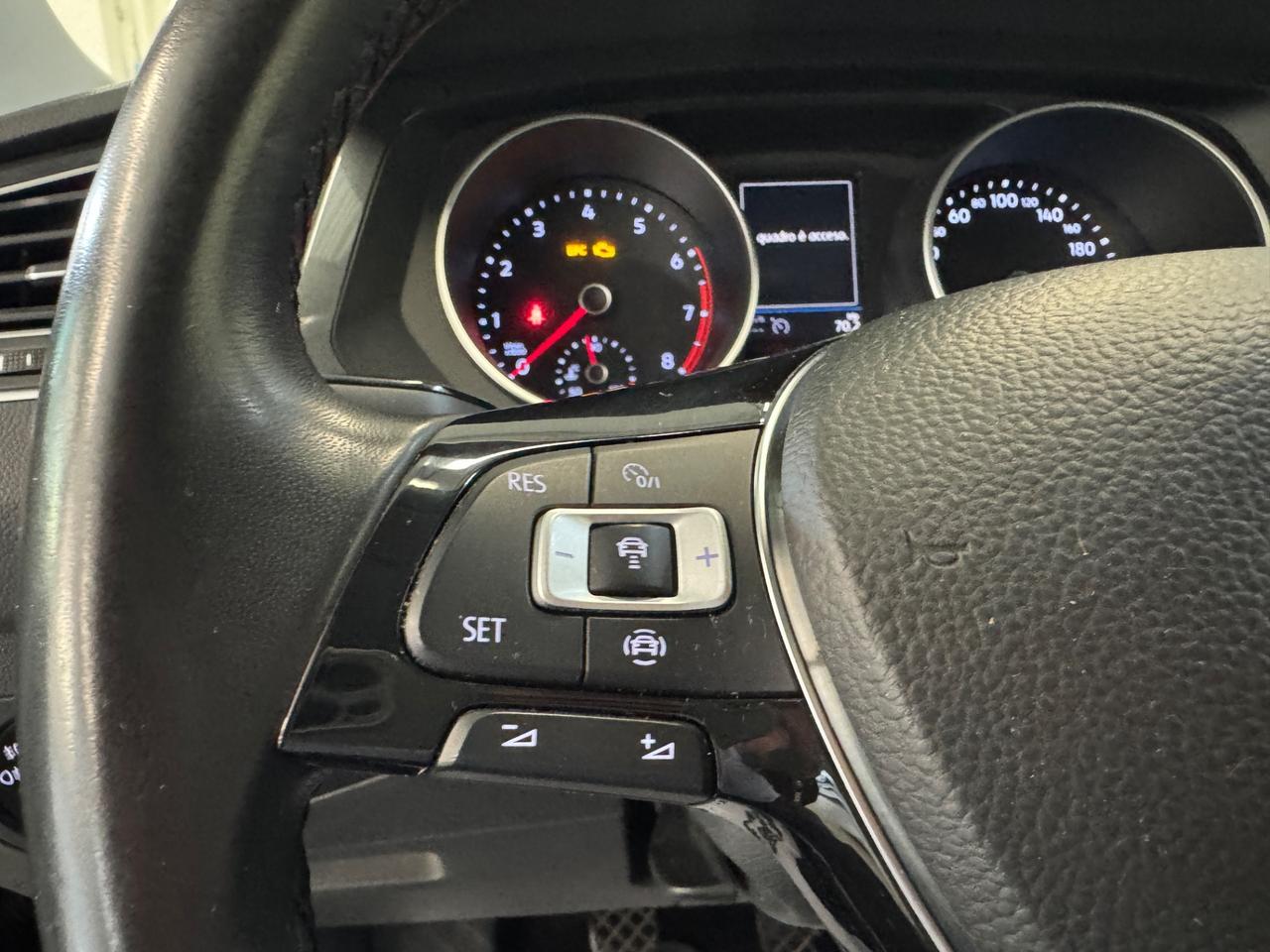 Volkswagen Tiguan R-Line - Sport - SOLO 70.000 KM