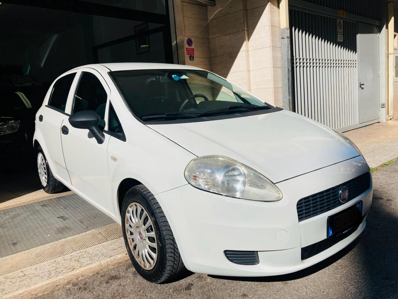 Fiat Grande Punto 1.3 MJT -X NEOPATENTATI- 2011
