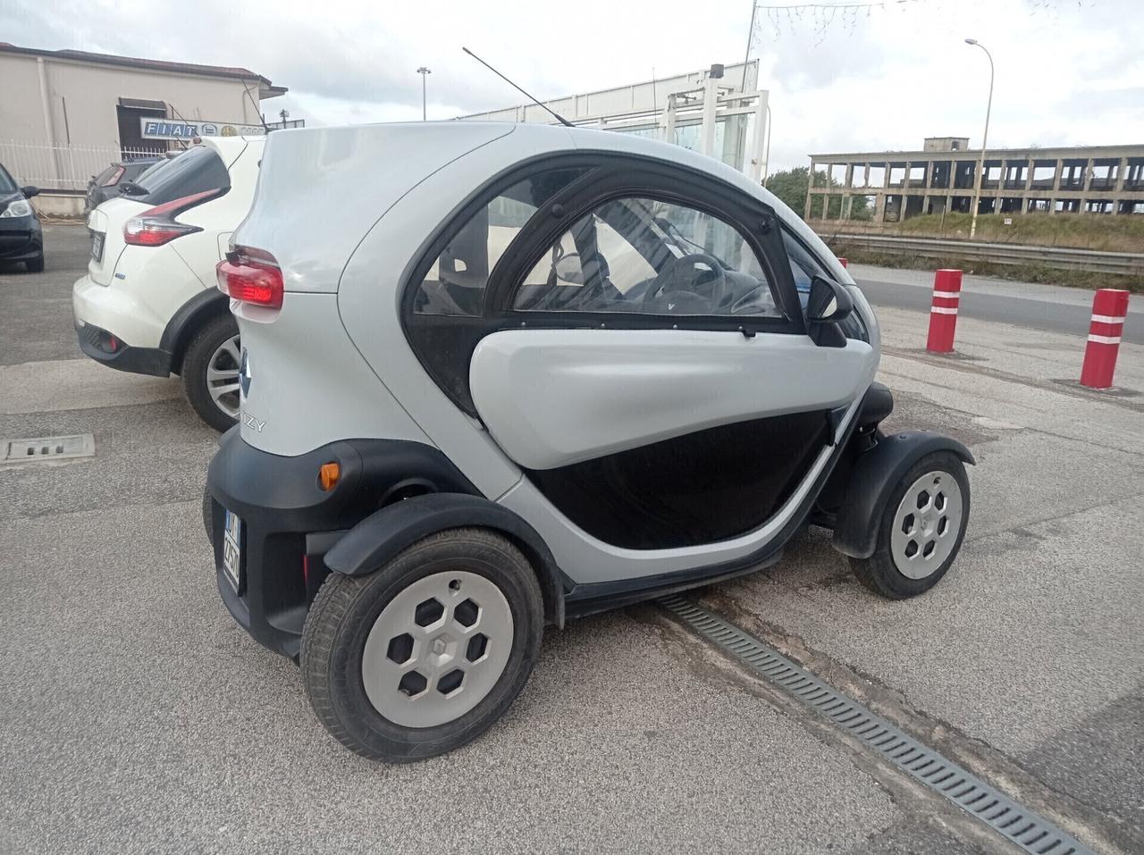 Renault Twizy 80s