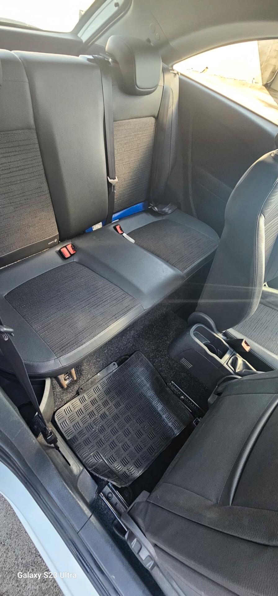 Opel Corsa 1.2 85CV 3 porte GPL-TECH b-color