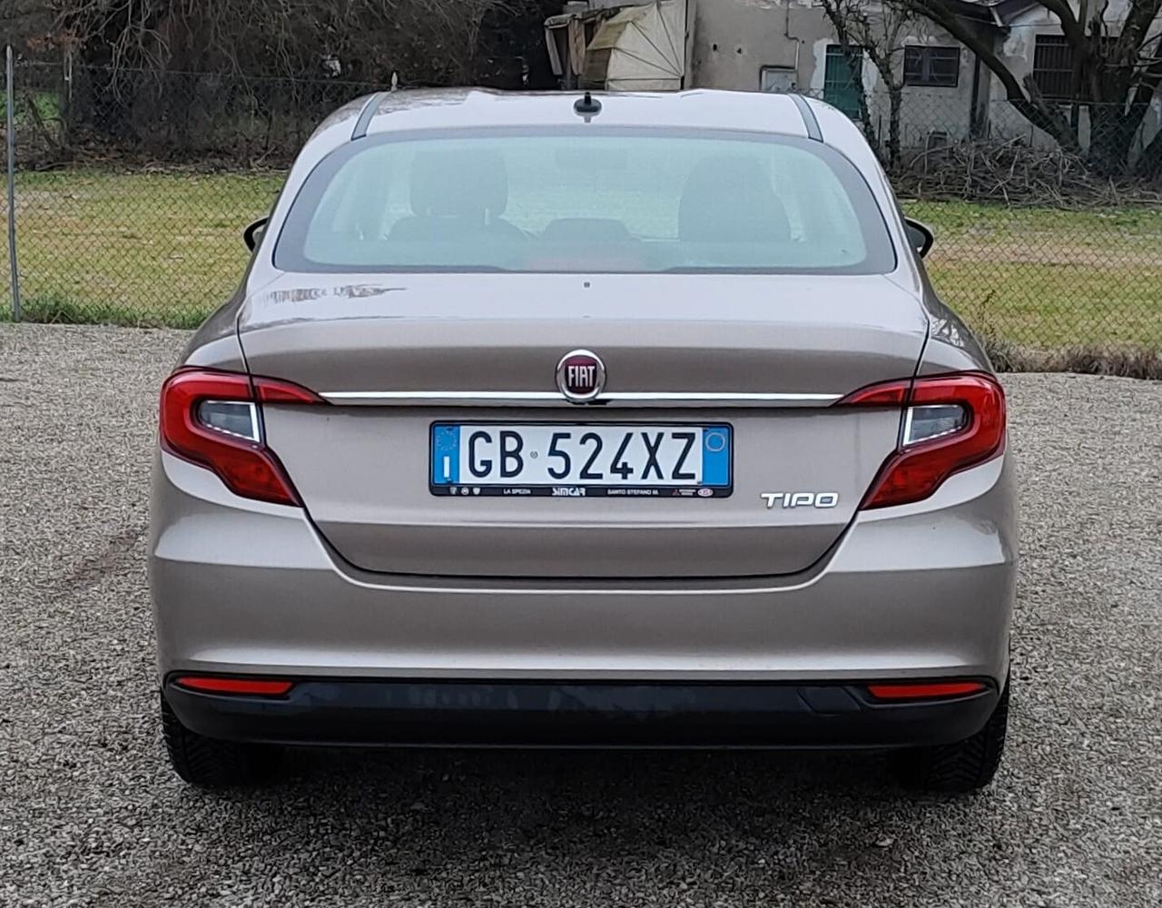 Fiat Tipo 1.0 4 porte