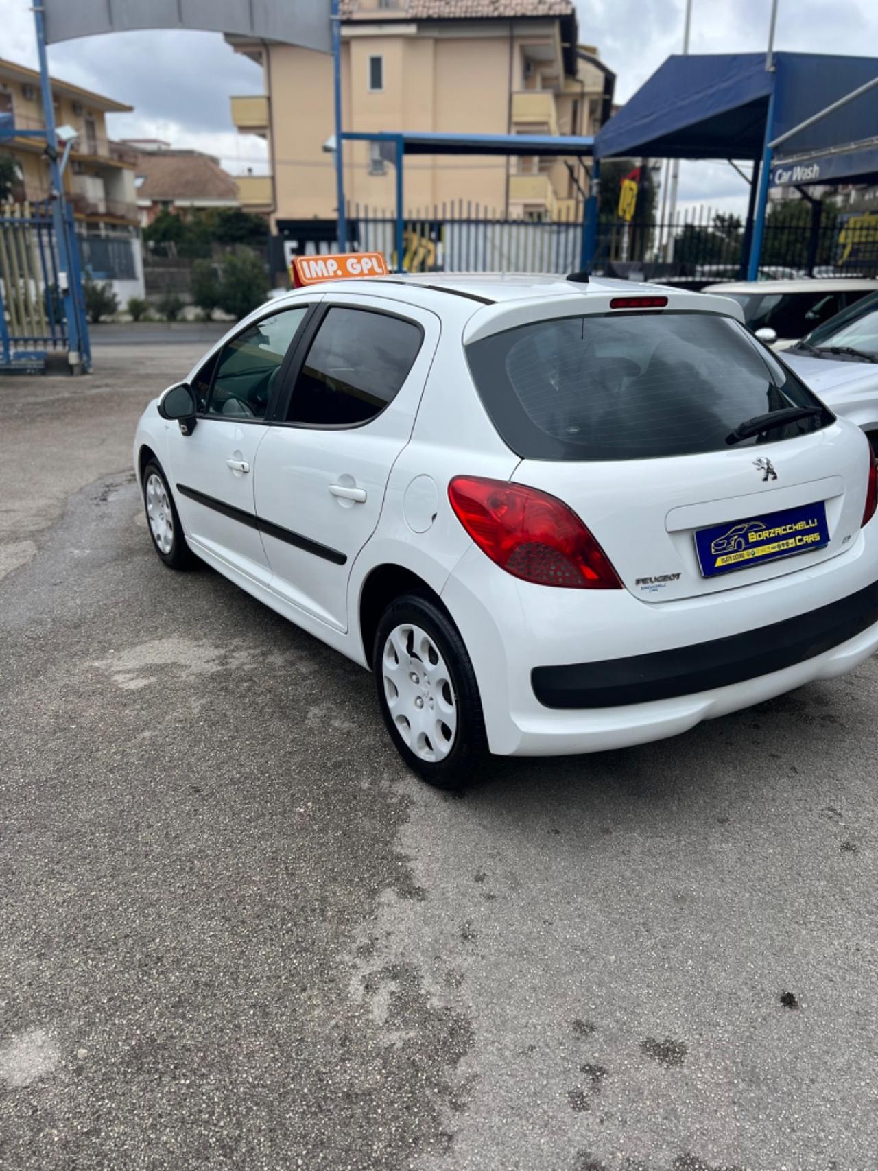 Peugeot 207 1.4 8V 75CV 5p. Energie Sport ECO GPL