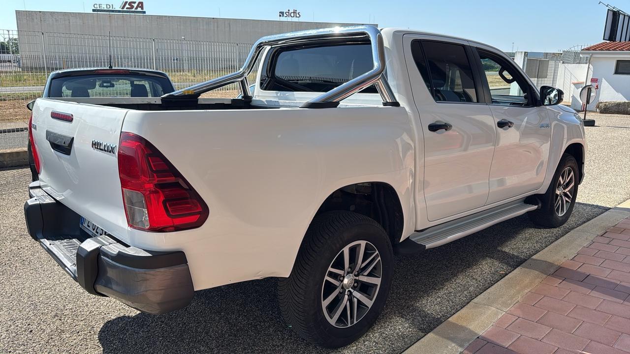 Toyota Hilux 2.4 D-4D 4WD Executive IVA ESP.
