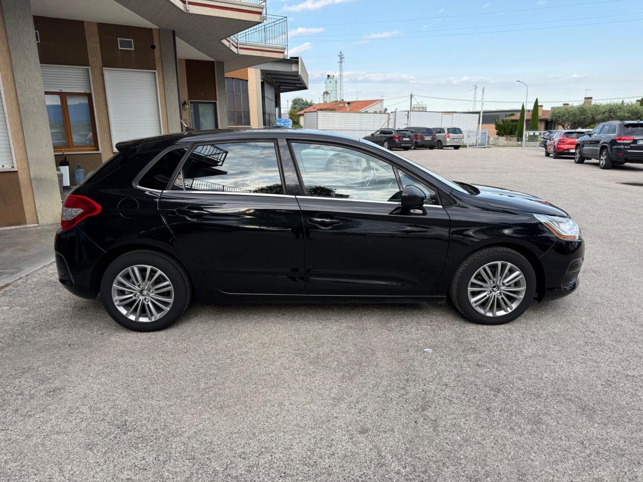 Citroen C4 1.6 HDi 110cv - Neopatentati