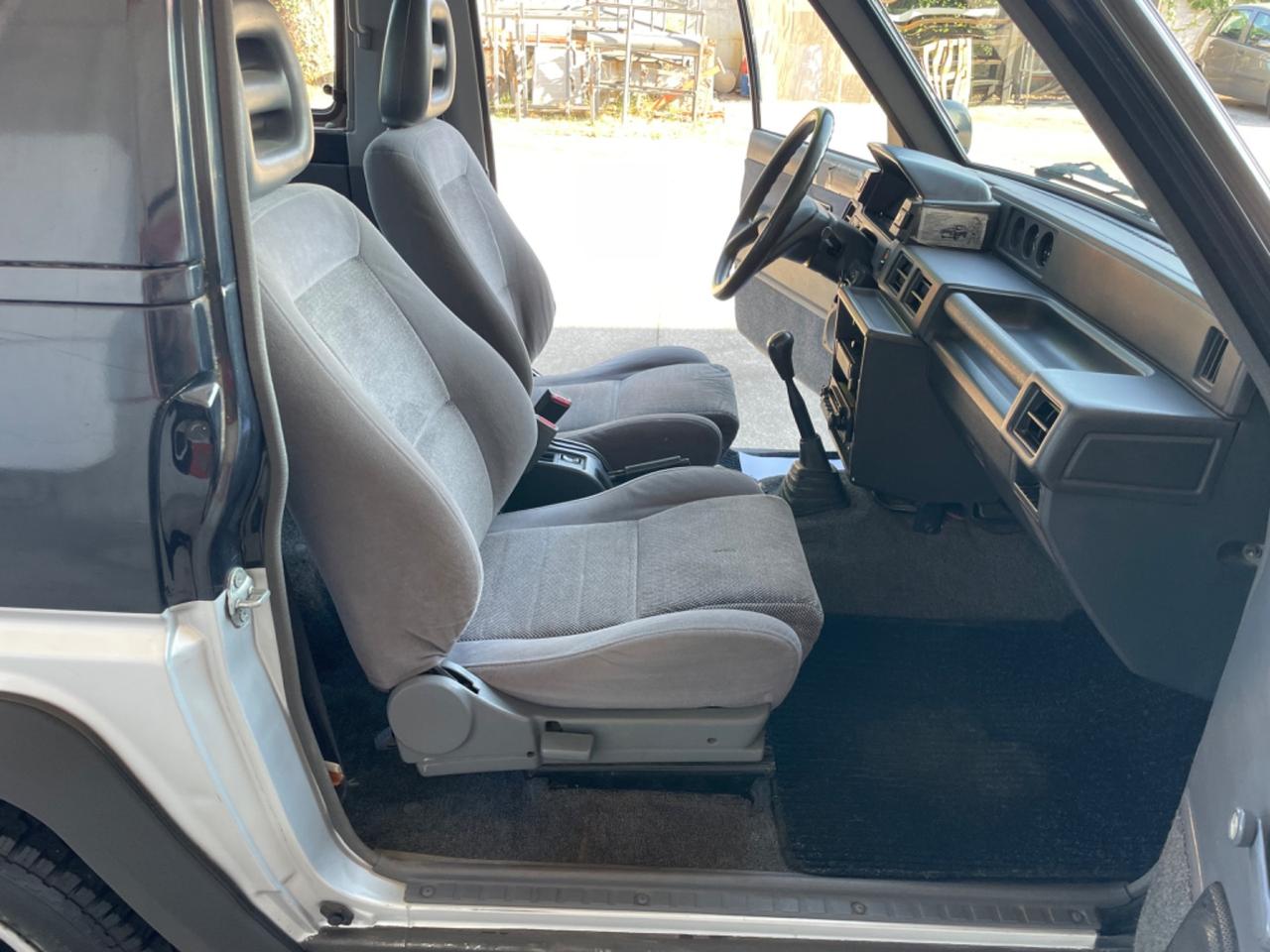 Daihatsu Feroza 1.6 Resin-top DX