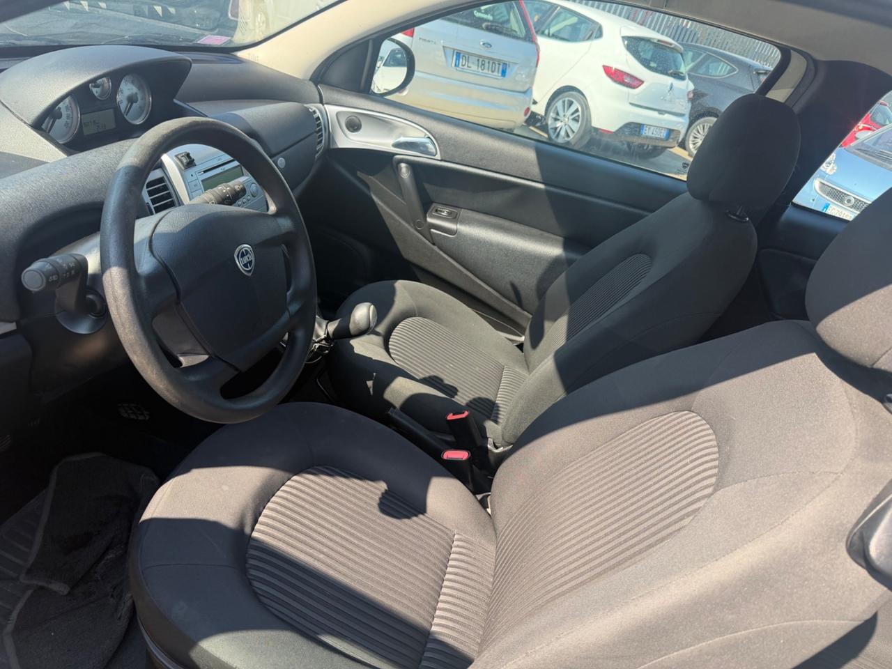 Lancia Ypsilon 1.3 MJT 75 CV Elle