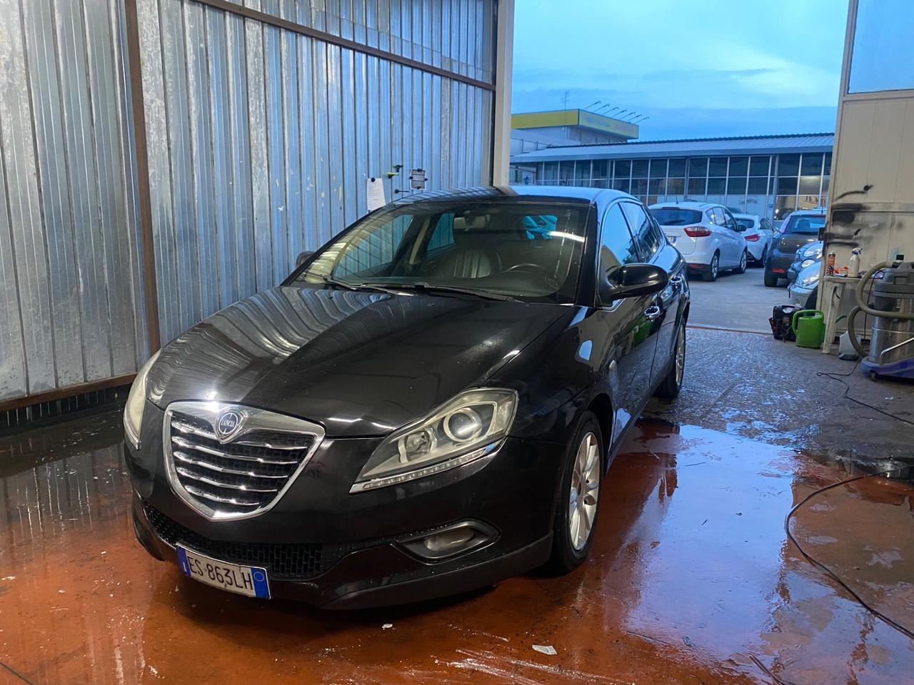 Lancia Delta 1.6 MJT DPF Silver
