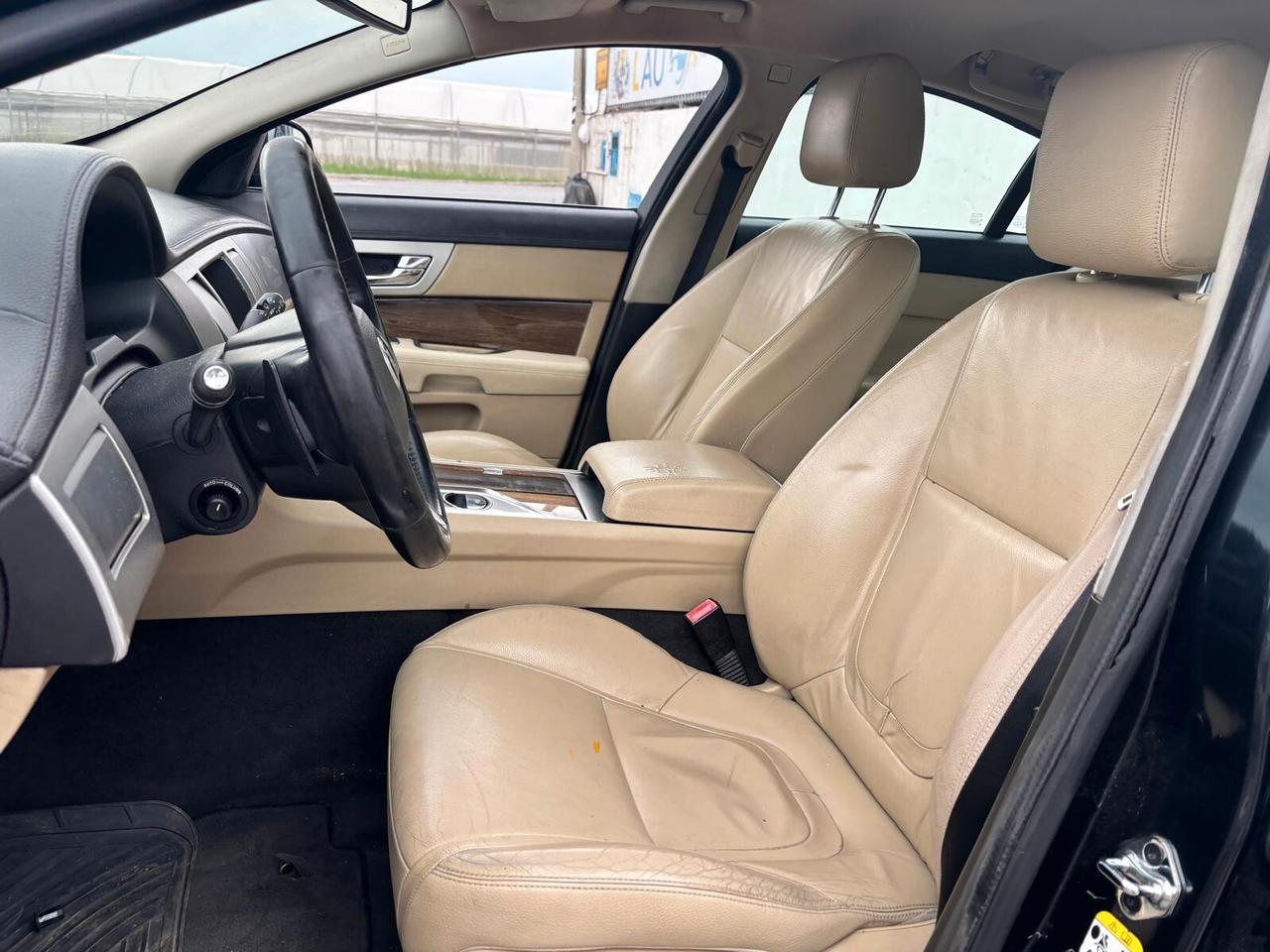 Jaguar XF 2.2 D 190 CV
