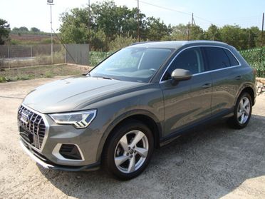 Audi Q3 35 2.0 tdi s-tronic 150CV