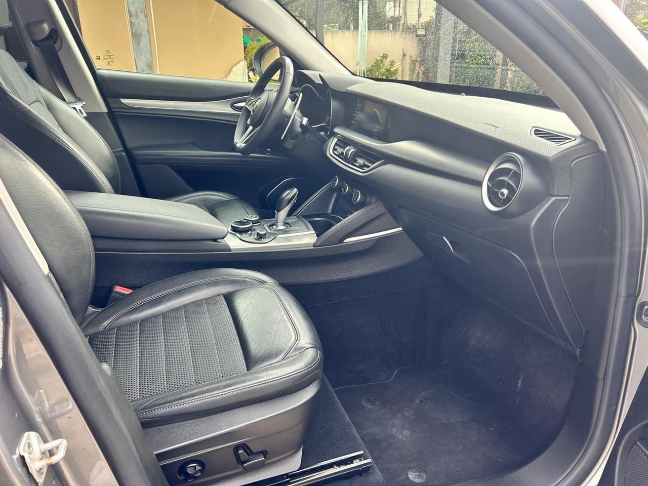 Alfa Romeo Stelvio 2.2 Turbodiesel 210 CV AT8 Q4 Super