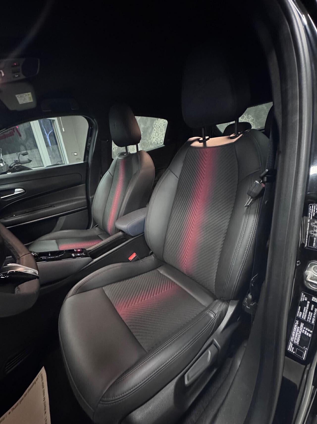 ALFA ROMEO JUNIOR HYBRID DCT SPECIALE