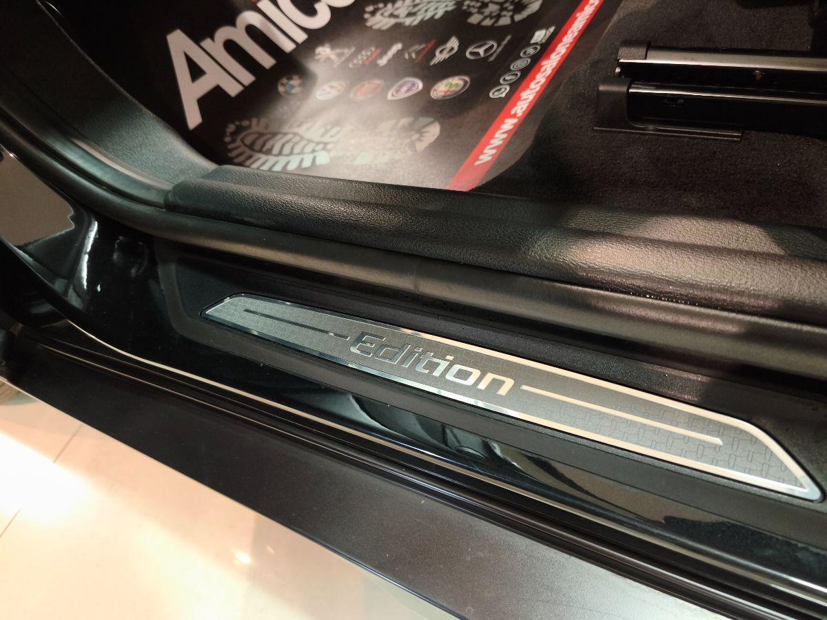 BMW X2 sDrive18d Edition M-SPORT Totalblack