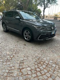 Volkswagen Tiguan 2.0 TDI 150 CV SCR DSG 4MOTION R-Line