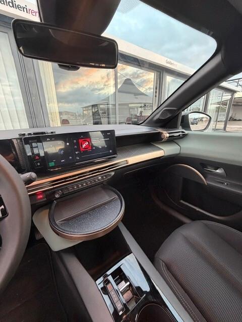 Lancia Ypsilon Hybrid e-DCT – Edizione Limitata Cassina